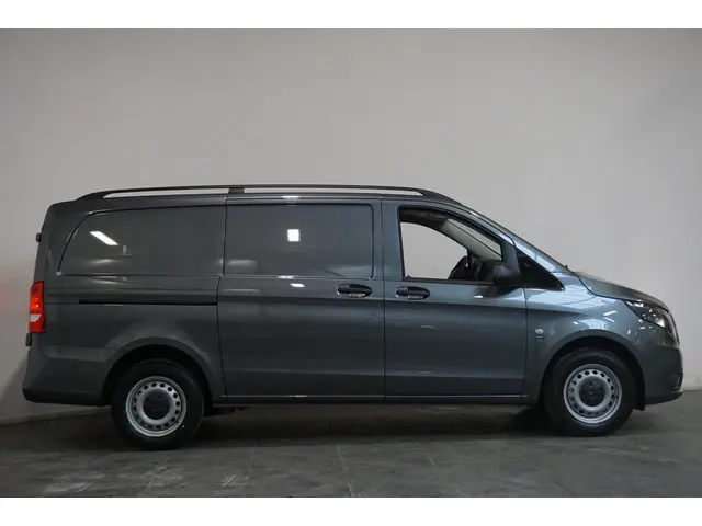 Mercedes-Benz Vito 114 CDI Lang 2023 Diesel 13