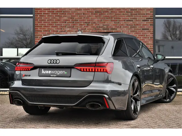 Audi RS6 Avant 4.0 TFSI quattro 2022 Benzine 2