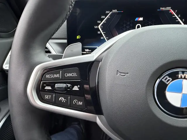 BMW 3 Serie Touring 330i xDrive M-Sport 2025 Benzine 13