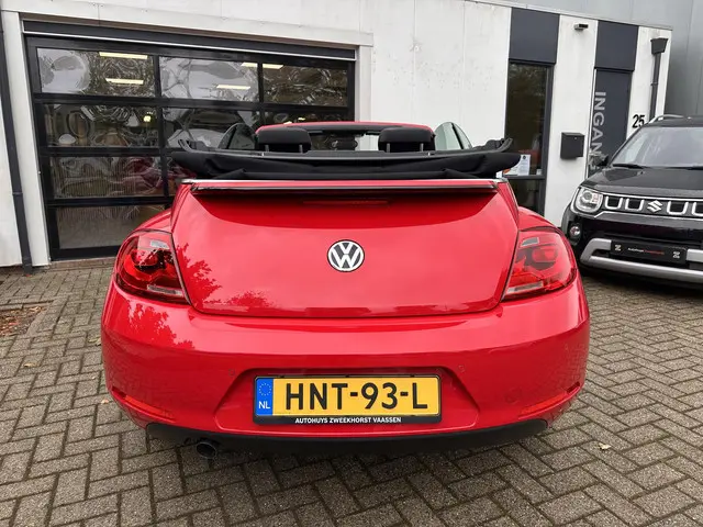 Volkswagen Beetle Cabriolet 1.2 TSI Design 2015 Benzine 8