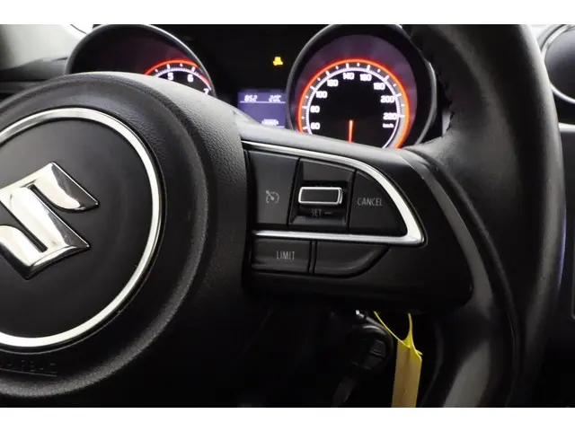 Suzuki Swift 1.2 Comfort 2020 Benzine 17