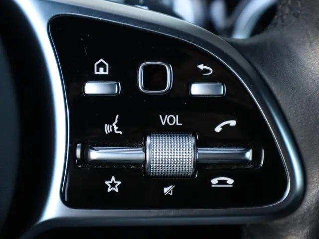 Mercedes-Benz GLB 180 Luxury Line 2023 Benzine 16