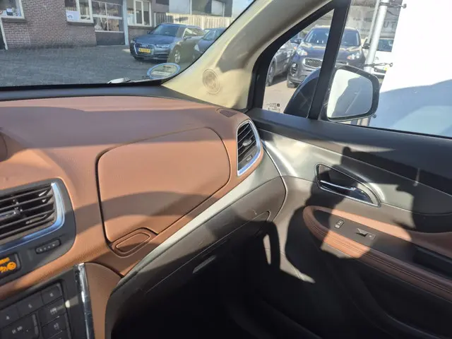 Opel Mokka 1.4 T Cosmo Automaat Leder Trekhaak 2014 Benzine 4