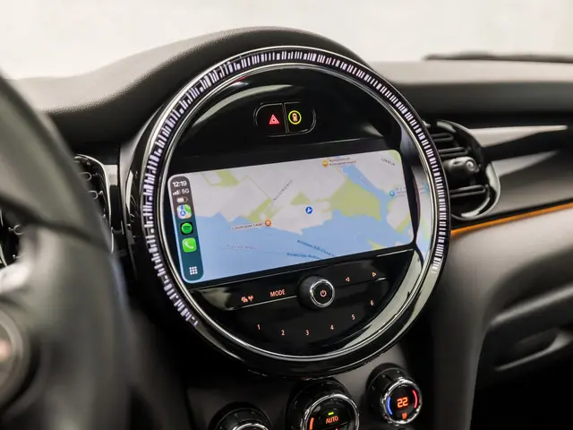 MINI Cooper Mini 1.5 Camden Sport 2022 Benzine 27