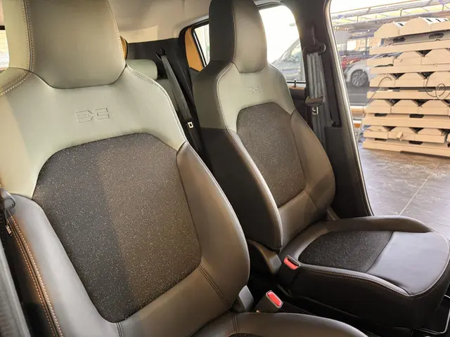 Dacia Spring Extreme 65 26.8 kWh 2025 Elektrisch 19