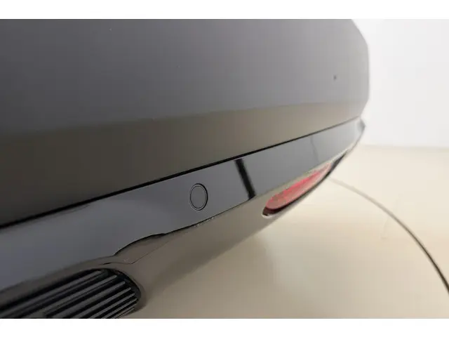 Citroën C4 1.2 Hybrid 136pk Plus 2024 Hybride Benzine 4