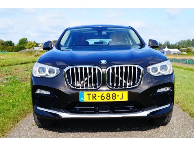 BMW X4 XDrive High Executive 3.0i upgrade 2018 Benzine 6