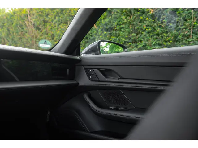 Porsche Taycan Sport Turismo GTS 2023 Elektrisch 22