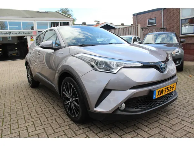 Toyota C-HR 1.8 Hybrid Active 2019 Hybride Benzine 7