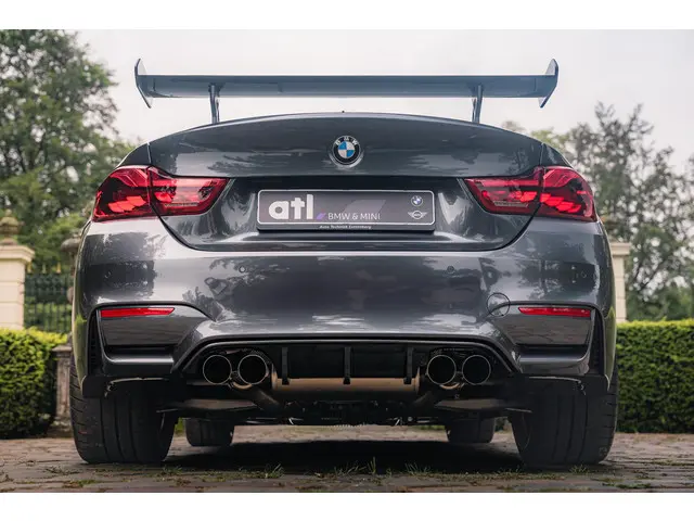 BMW M4 4-serie Coupé GTS 2016 Benzine 16