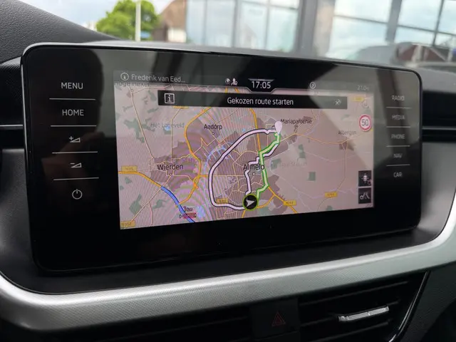 Škoda Kamiq 1.0 TSI Sport Business 2020 Benzine 33
