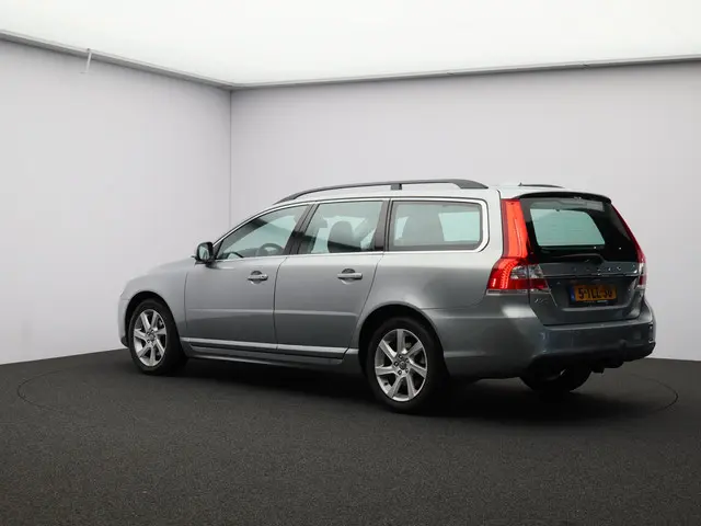 Volvo V70 T4 Nordic+ 2014 Benzine 28