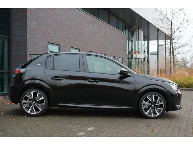 Peugeot 208 1.2 PureTech GT-Line 2020 Benzine 6
