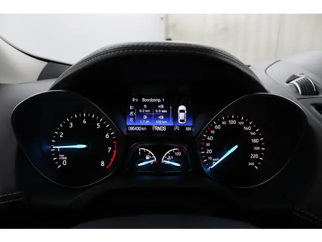 Ford Kuga Vignale 2019 Benzine 18
