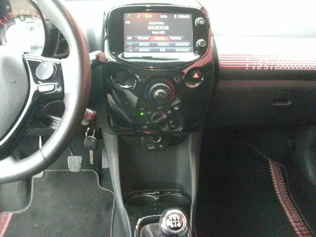 Peugeot 108 1.0 e-VTi Allure / Airco / Carplay 2014 Benzine 4