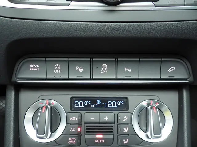 Audi Q3 2.0 TFSI quattro S Edition 2013 Benzine 12