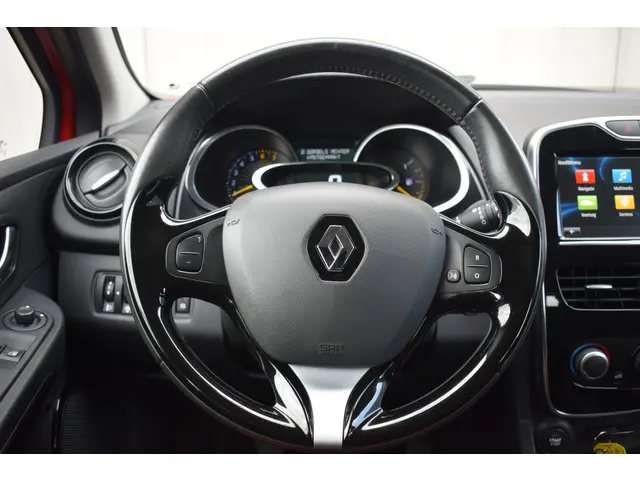 Renault Clio 0.9 TCE Expression 2015 Benzine 26