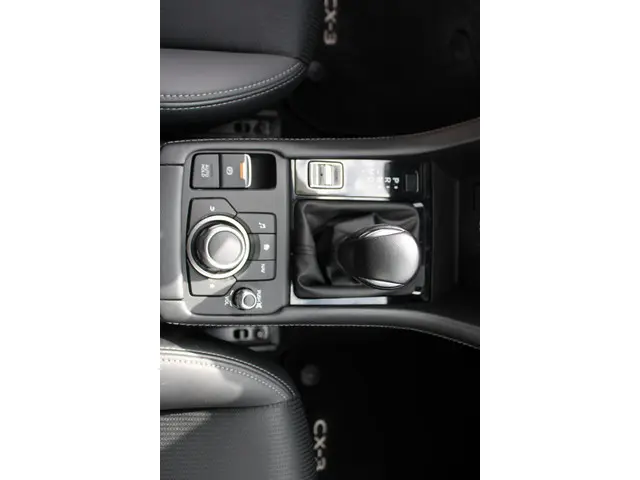 Mazda CX-3 2.0 SkyActiv-G 121 Luxury 2021 Benzine 26
