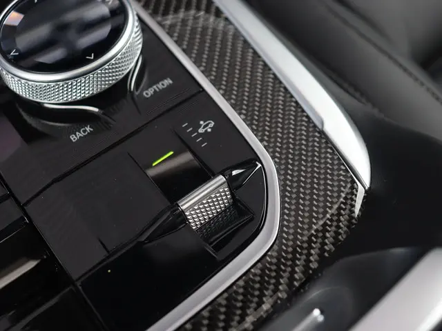 BMW X7 xDrive40i 2025 Benzine 25