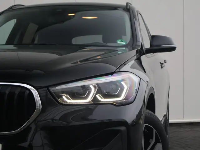 BMW X1 sDrive20i High Executive 2020 Benzine 2