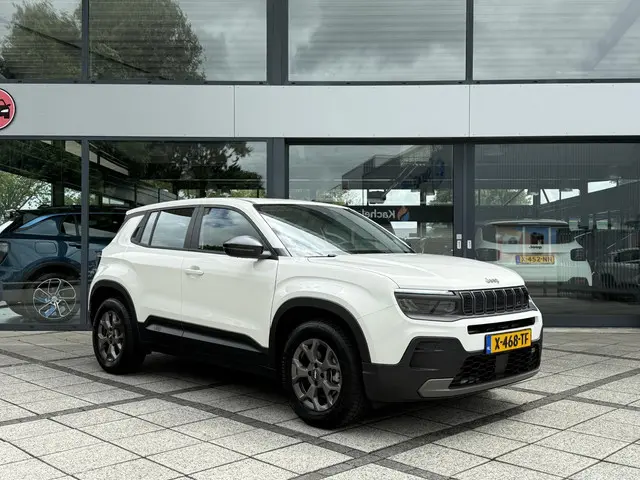 Jeep Avenger Longitude 54 kWh Aut. 2024 Elektrisch