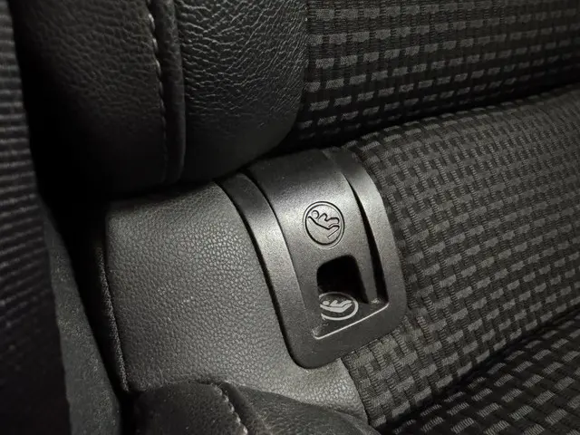 Volkswagen Golf 1.4 TSI Business Edition 2014 Benzine 32