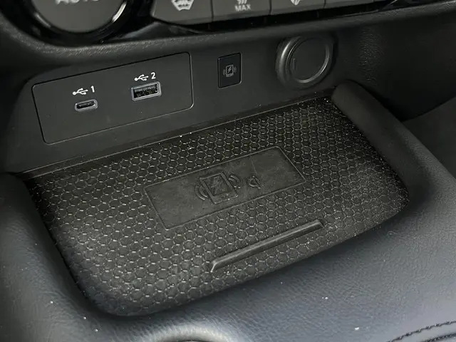 Nissan Juke 1.6 Hybrid N-Design 2024 Hybride Benzine 25