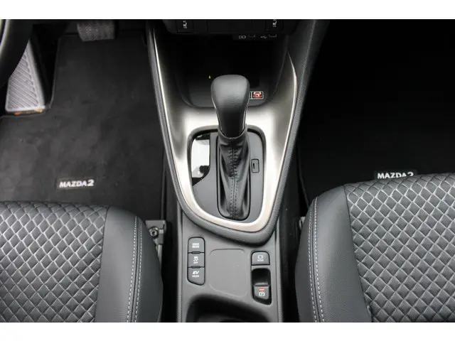 Mazda 2 Hybrid 1.5 Homura 2025 Hybride Benzine 25