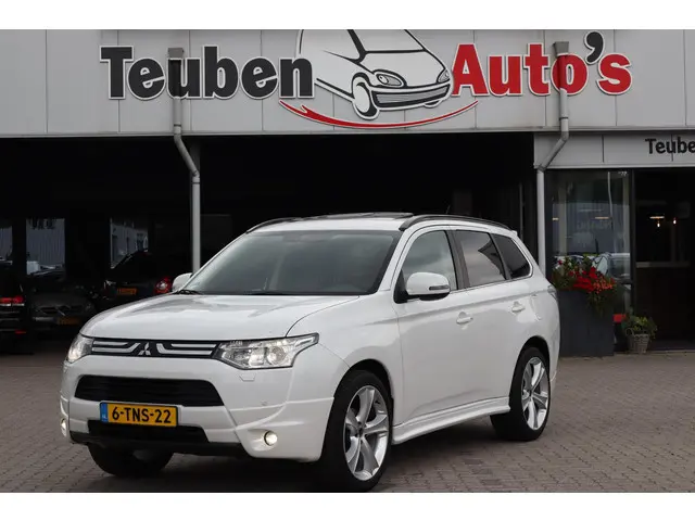Mitsubishi Outlander 2.0 Instyle 2014 Benzine