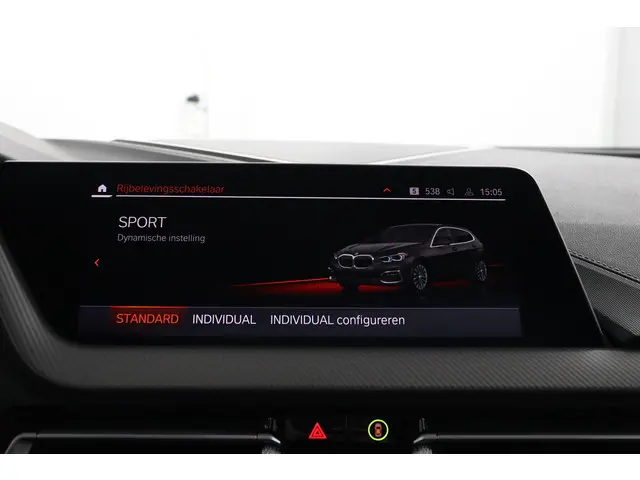 BMW 1 Serie 118i High Executive 2021 Benzine 44