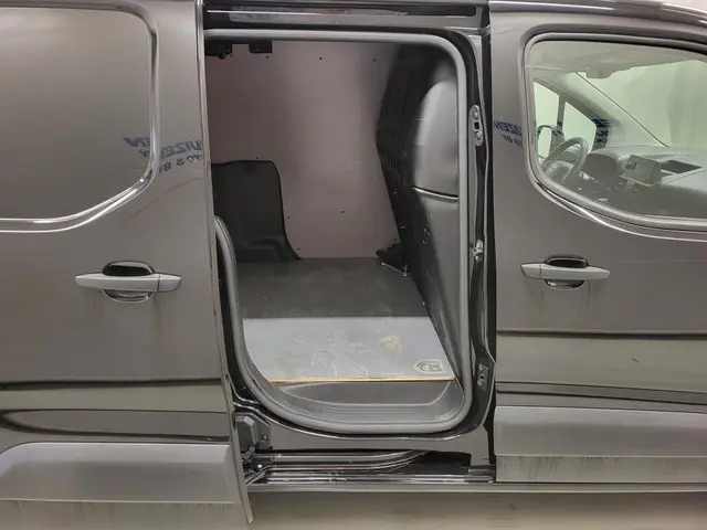 Toyota ProAce CITY 1.5D 130pk L2/H1 Euro 6! 2021 Diesel 6