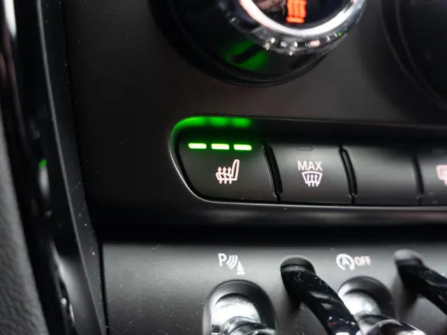 MINI Clubman Cooper S Aut. 2018 Benzine 25