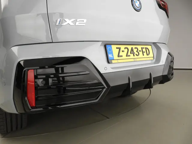 BMW iX2 xDrive30 2024 Elektrisch 36
