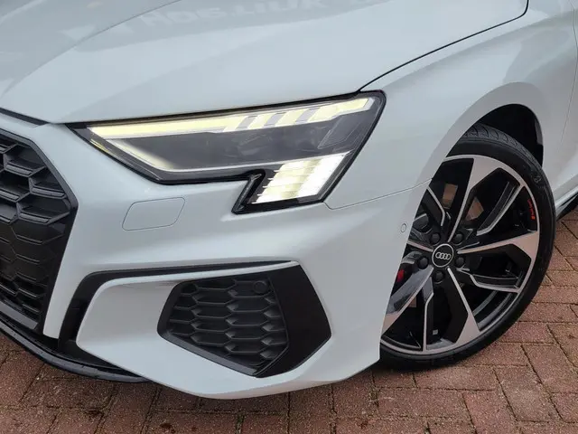Audi S3 2.0 TFSI quattro 2021 Benzine 6