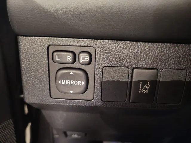 Toyota RAV4 2.5 Hybrid Style 2018 Hybride Benzine 26