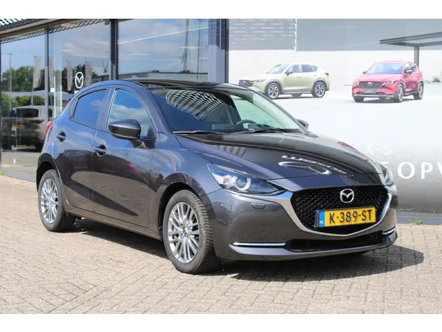 Mazda 2 3