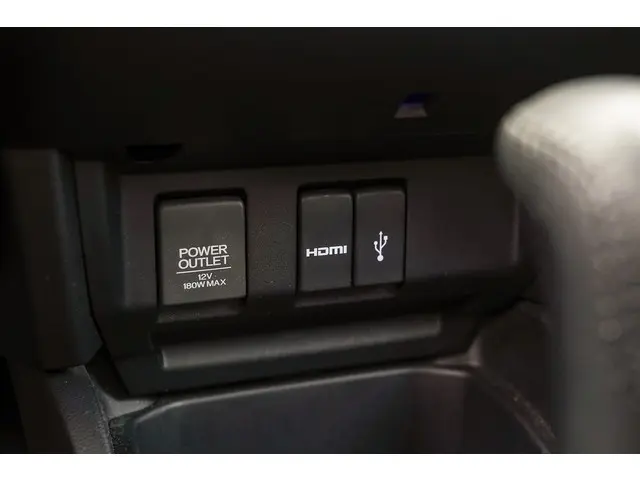 Honda Jazz 1.3i VTEC ELEGANCE 2016 Benzine 24