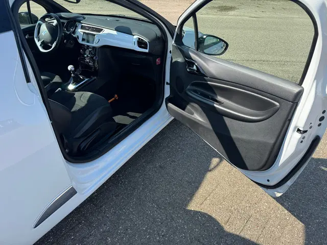 Citroën DS3 Cabrio 1.6 THP Sport Chic 2013 Benzine 19