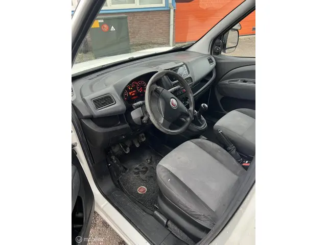 Fiat Doblò Cargo 1.3 MultiJet Actual 2014 Diesel 8