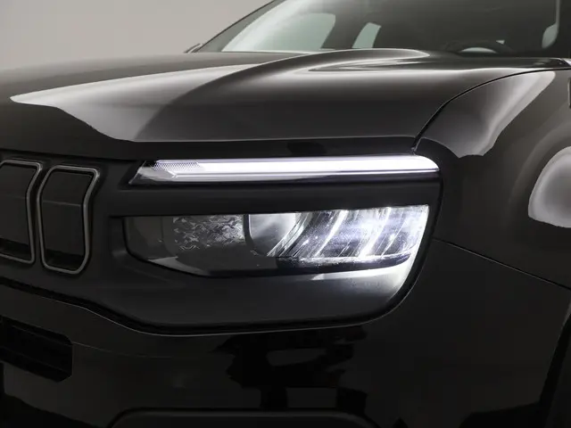 Jeep Avenger 1.2 Altitude 2024 Benzine 31