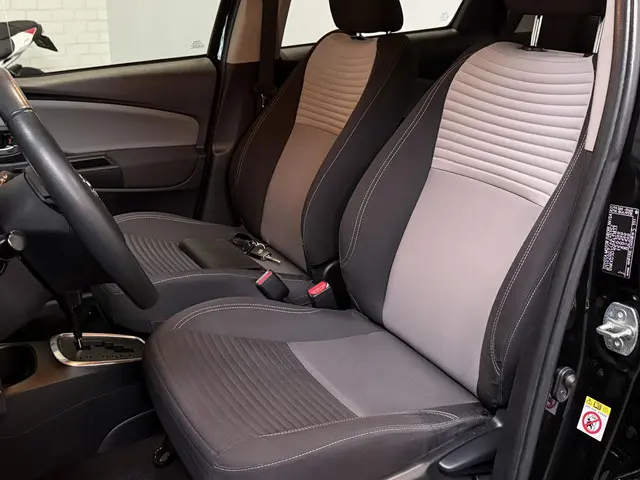 Toyota Yaris 1.5 Hybrid Aspiration 2018 Hybride Benzine 36