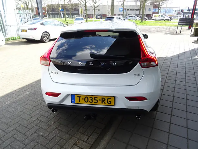 Volvo V40 1.5 T3 Ocean Race AUTOMAAT 2016 Benzine 9