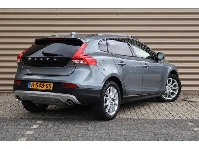 Volvo V40 2