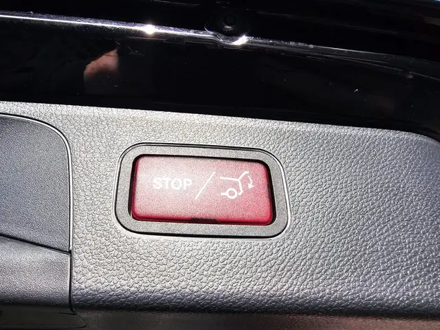 Mercedes-Benz GLC 250 4MATIC Prestige 2017 Benzine 36