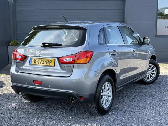 Mitsubishi ASX 2