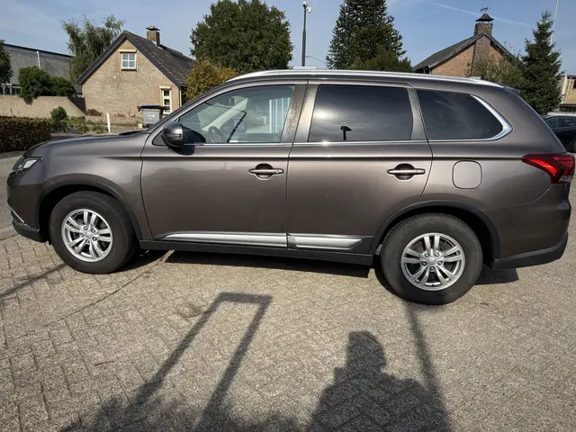 Mitsubishi Outlander 2.0 2017 Benzine 3