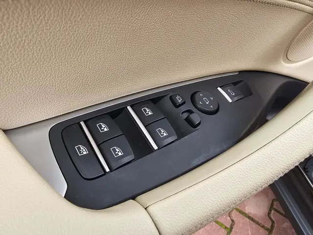 BMW X3 xDrive20i High Executive 2018 Benzine 37