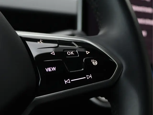Volkswagen ID.7 Pro Business 77 kWh 2024 Elektrisch 42