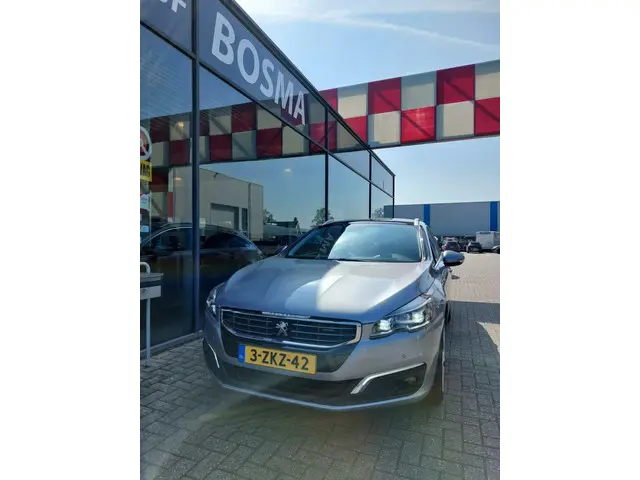 Peugeot 508 SW 1.6 e-THP GT-line 2015 Benzine 5