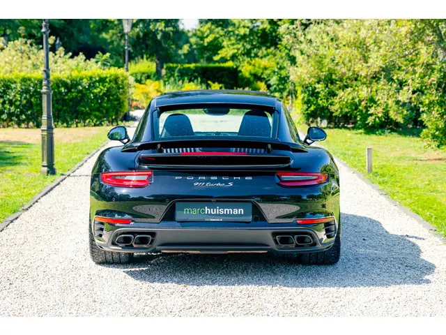 Porsche 911 3.8 Turbo S 2016 Benzine 68